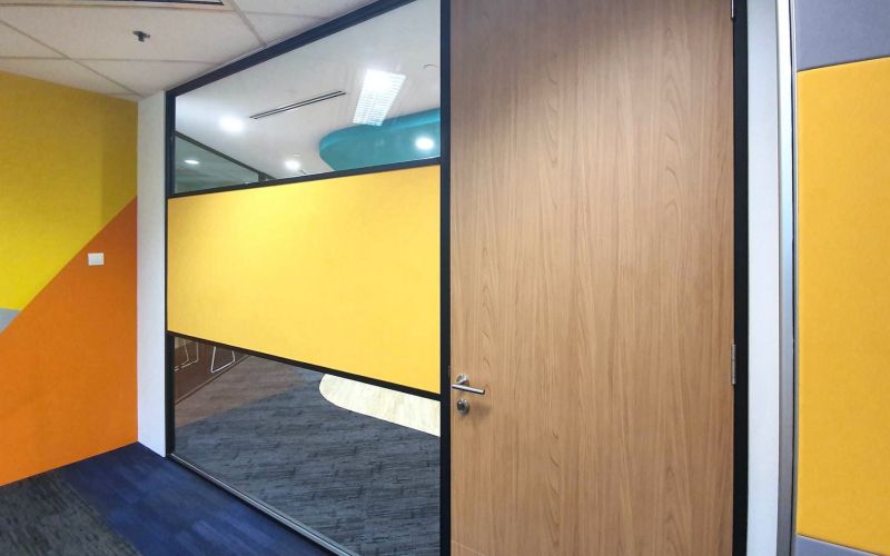Acoustic Glass Partitioning for a Learning Institution - Interior View
