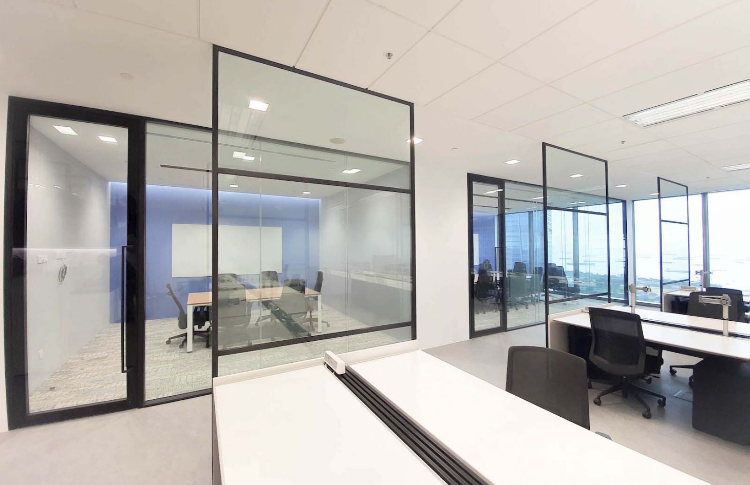 Single Glazed Acoustic Partition as Glass Divider