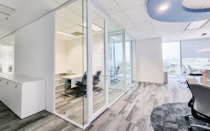 Consultation Room crafted with Single Glazed Glass Partitioning