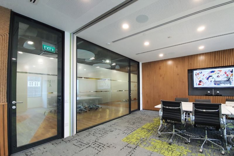 Design Functional Workspace with COMO Double Glazed Partition