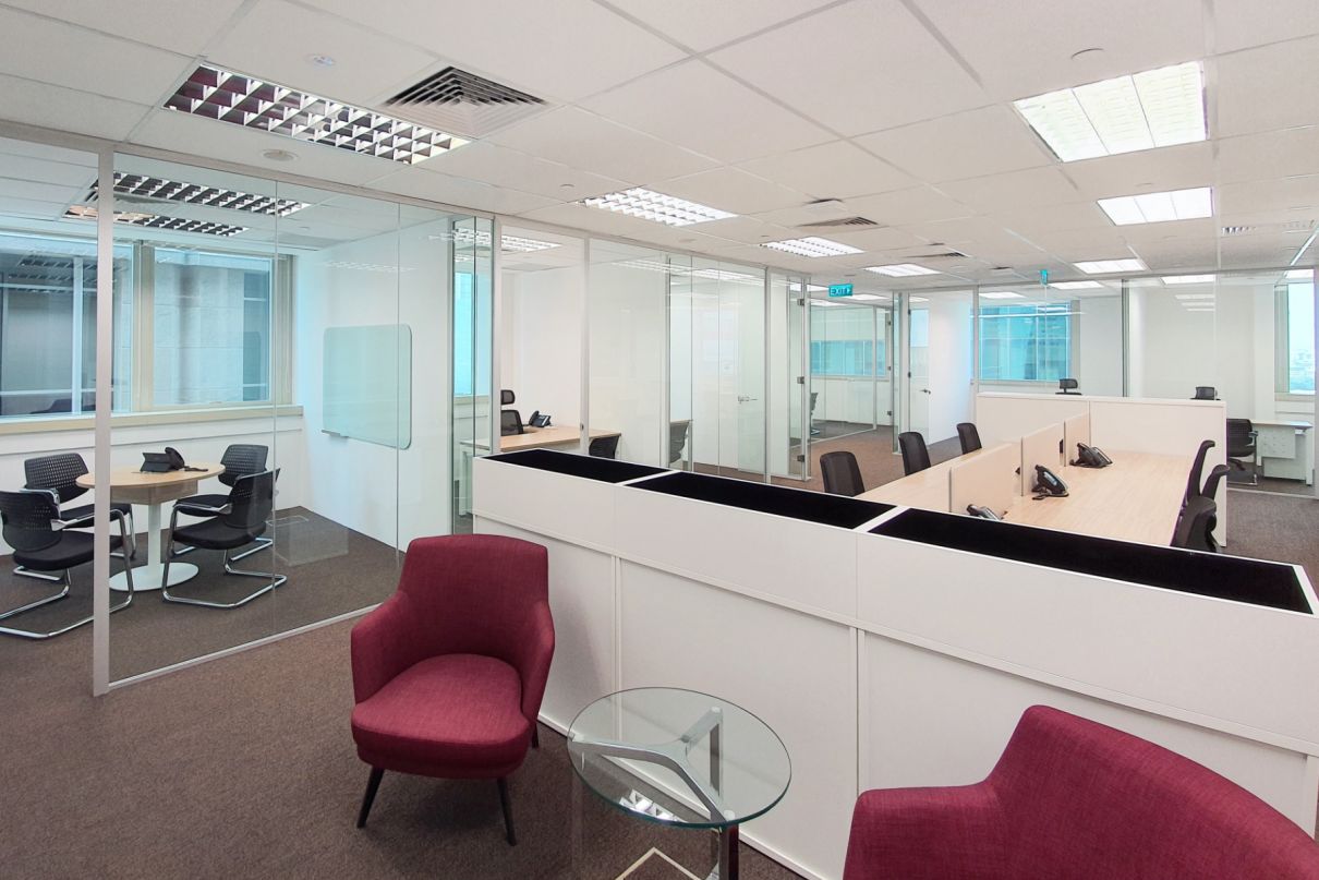 Single Glazed P30 Glass Partition in Anodised Silver with Single Glazed Frameless Door