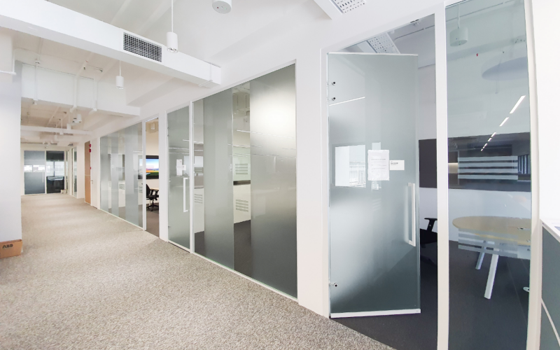 Elevate Workplace Simplicity With Acoustic Glazed System