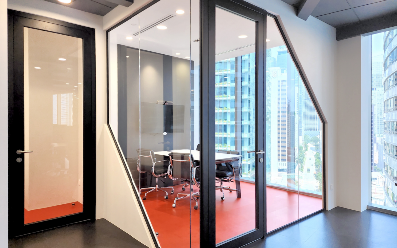 Customize Your Workspace with Acoustic Glazed System