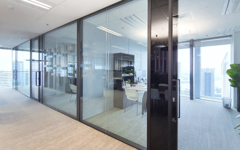 Explore Versatile Workspace Solutions with Switchable Glass