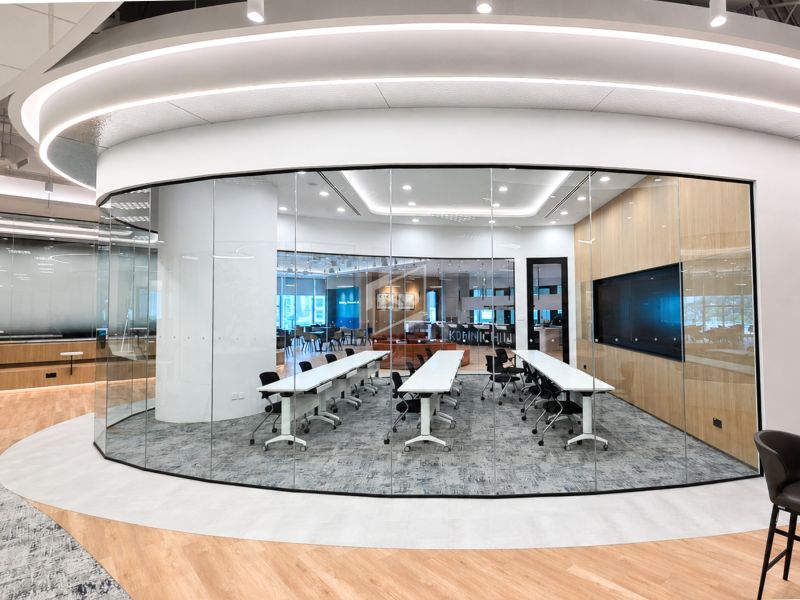 Acoustic glazed partition for private meeting room
