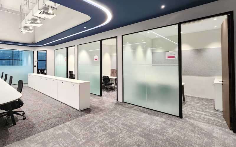 Enhance Workplace Efficiency with Glass Partition and Door