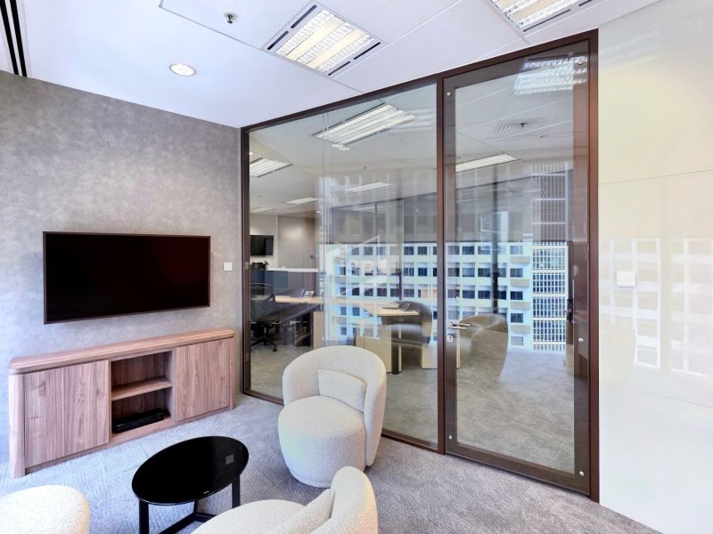 Acoustic Glazed Partition for Meeting Room Interior