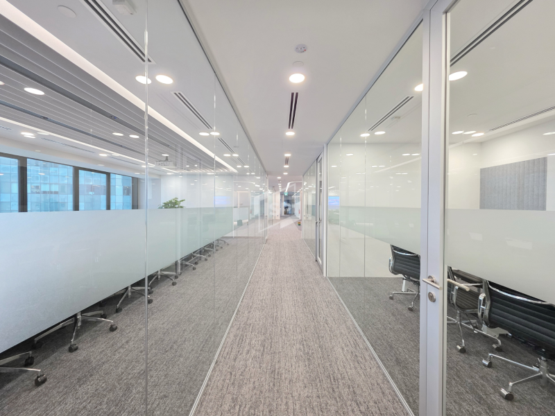 Acoustic Glass Panels for Office Meeting Room