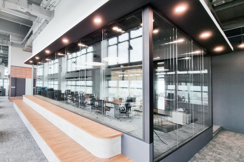 Enhancing Workplace Privacy with Acoustic Glass Partition