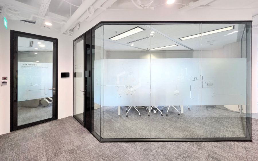 A Practical Guide to Office Glass Partitions and Acoustics