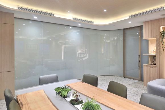 Executive Office Design Using COMO Glass Office Panels