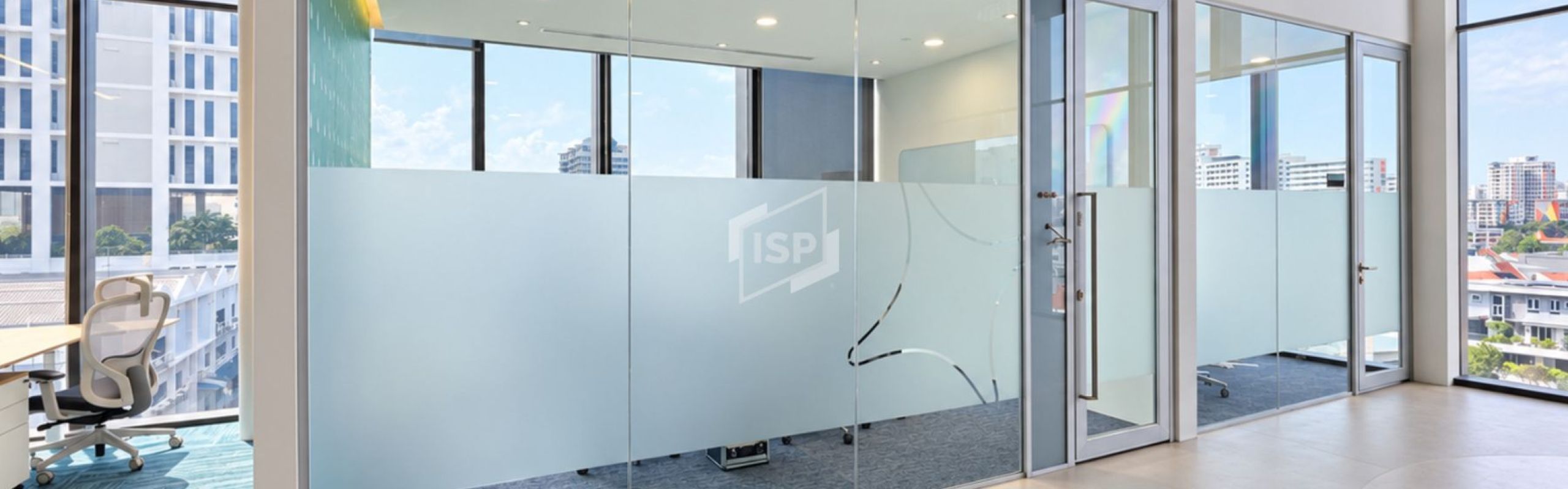 Creating Different Office Identities With One Glass Partition System