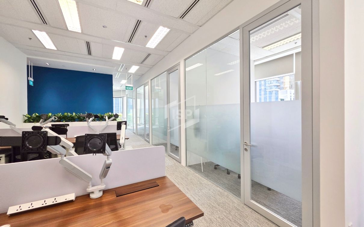 Designing Compact Offices with Acoustic Glass Partitions