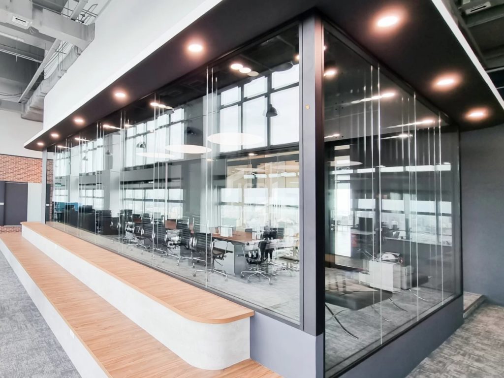 Acoustic glass office panel meeting room