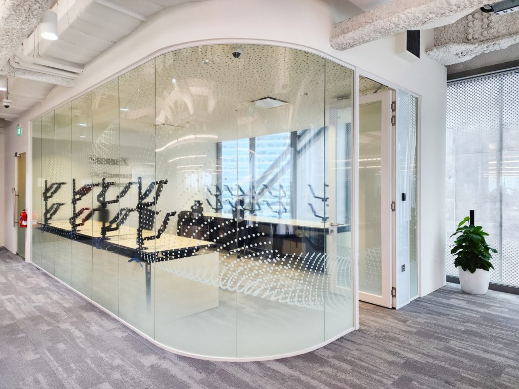 Curved Glass Design