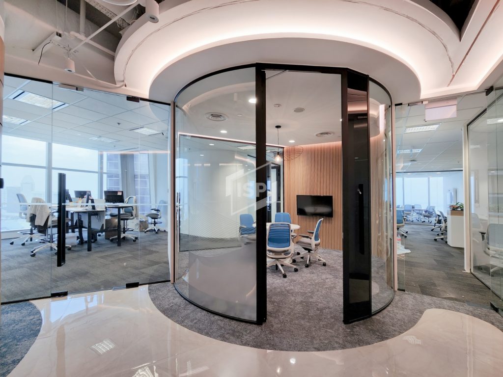 Curved Glass Design