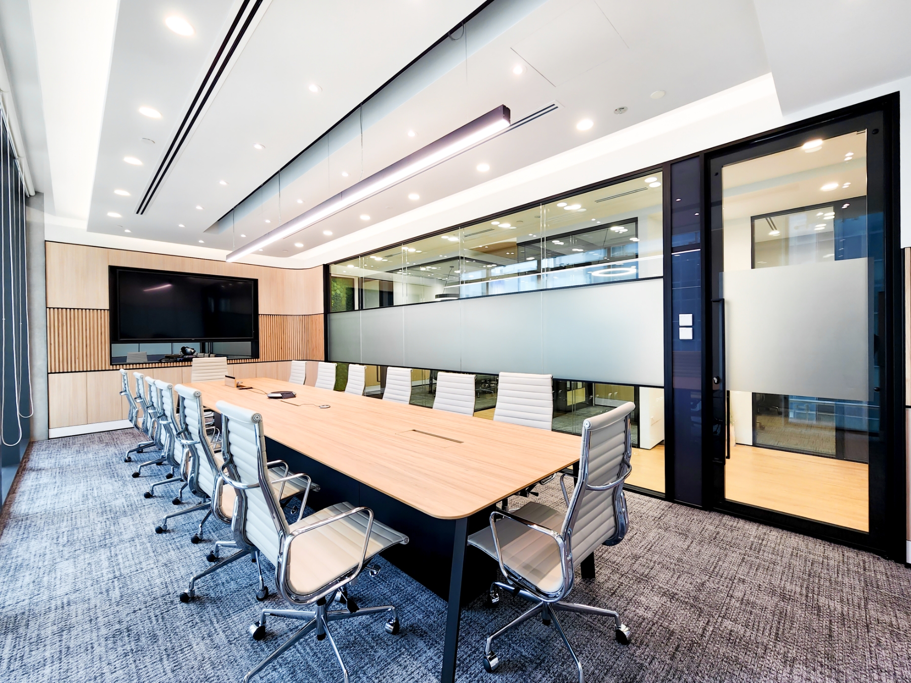 Meeting Room with Double Glazed Acoustic Partitioning