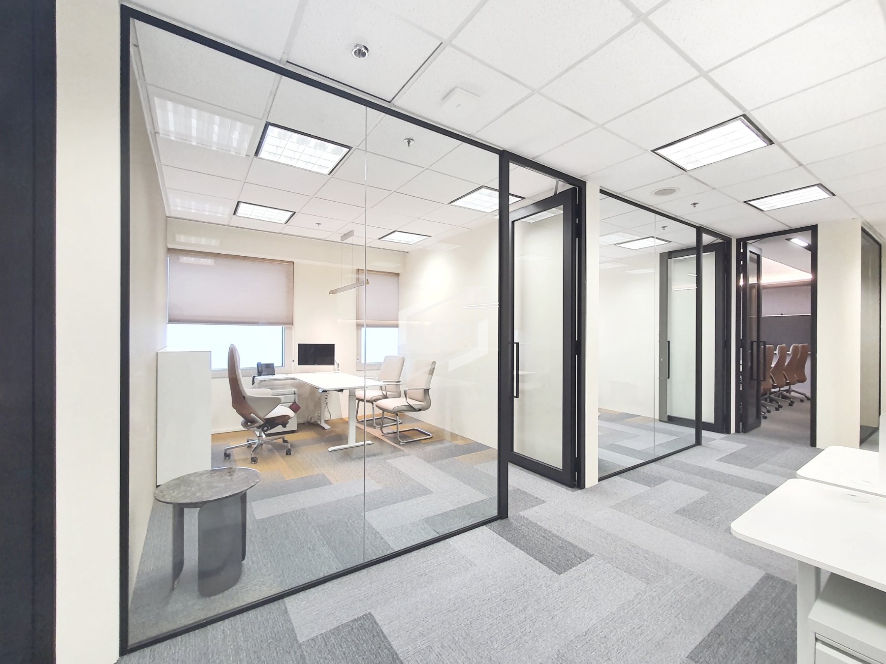 Office Partition Wall with SOLO P30 System