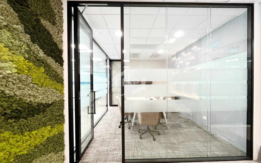 Acoustic Glass Partition for Workspaces Double Glazed Glass Partition