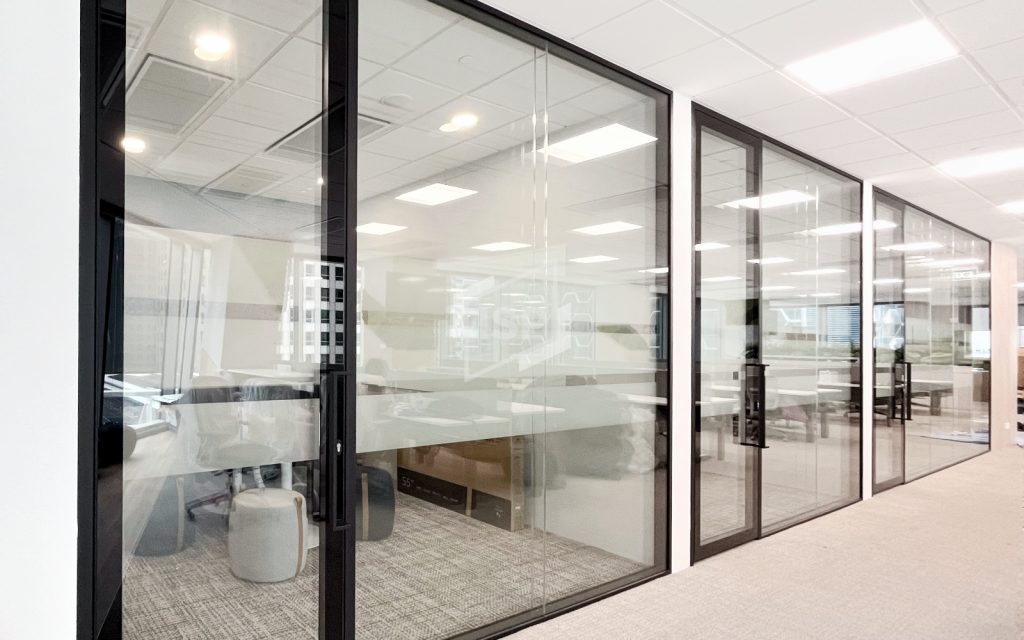 Acoustic Glass Partition for Workspaces Double Glazed Glass Partition