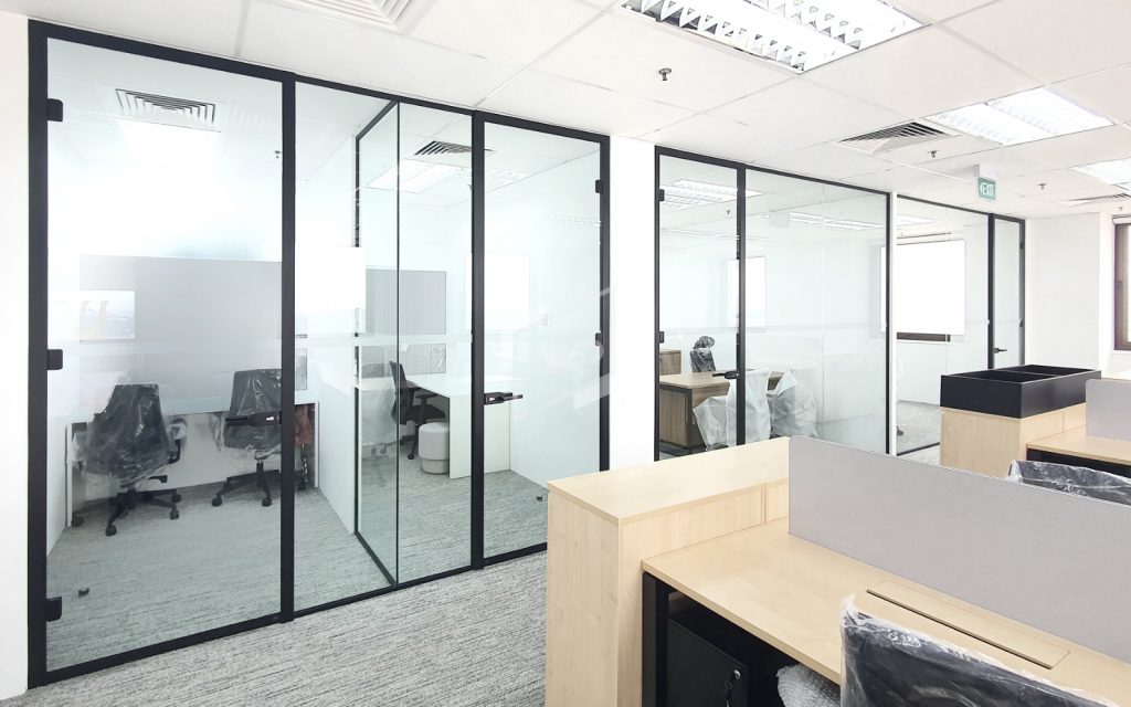 Acoustic Glass Partition for Workspaces Single Glazed Glass Partition