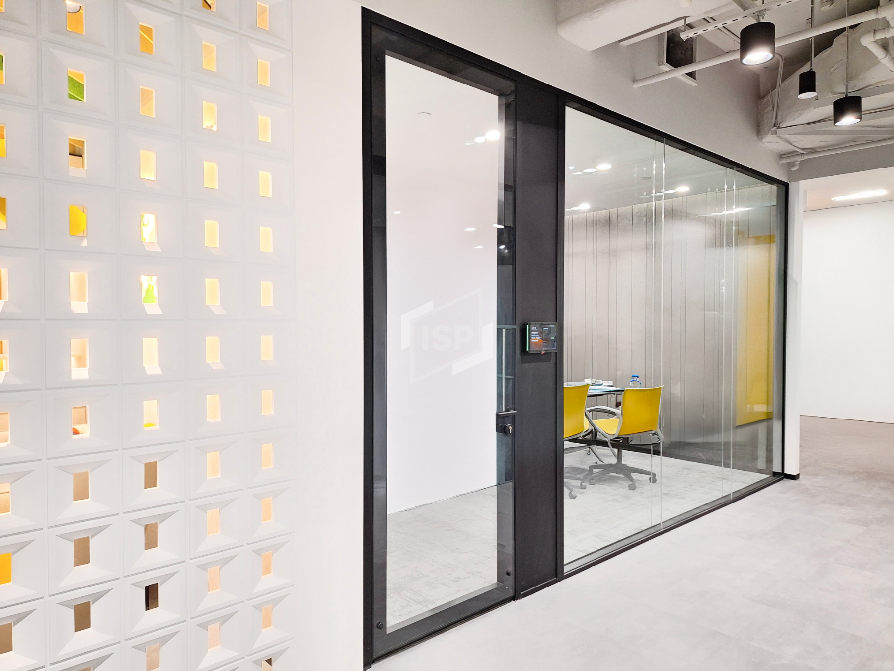 Soundproof Your Office With Double Glazed Panels and Framed Doors